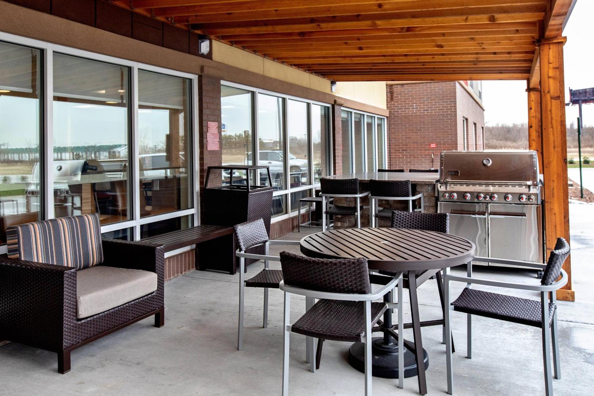 Towneplace Suites By Marriott Louisville Airport Zewnętrze zdjęcie