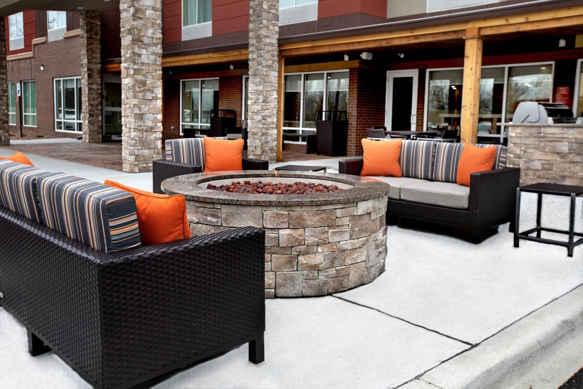 Towneplace Suites By Marriott Louisville Airport Zewnętrze zdjęcie