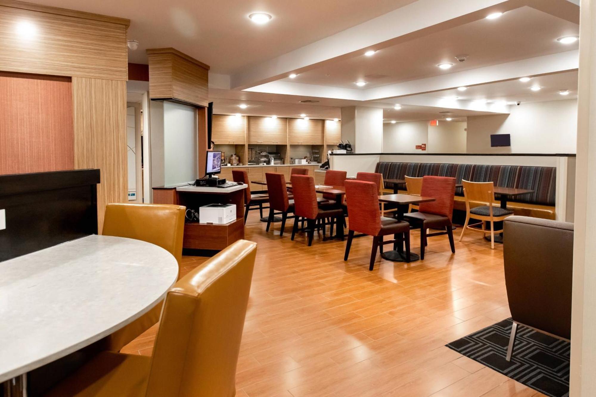 Towneplace Suites By Marriott Louisville Airport Zewnętrze zdjęcie