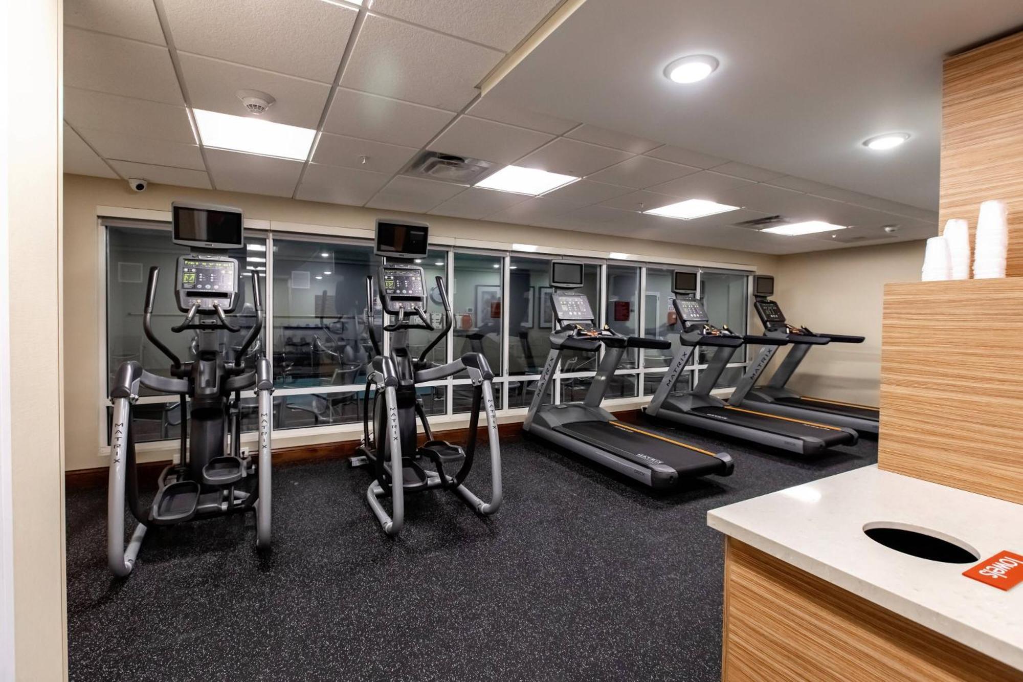 Towneplace Suites By Marriott Louisville Airport Zewnętrze zdjęcie
